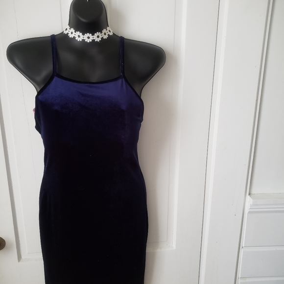Forever 21 Dresses & Skirts - Blue Velvet Evening Gown | Large | Boutique